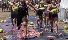 俄罗斯美国吃瓜,吃瓜群众视角下的国际博弈