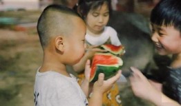 云和吃瓜,吃瓜群众笑谈风云变幻