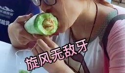 小鹿吃瓜,揭秘动物界的趣味食趣