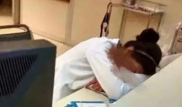 护士上夜班吃瓜,瓜果时光里的温馨瞬间