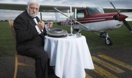 崔洁吃瓜民航,揭秘娱乐圈与民航业的跨界风云