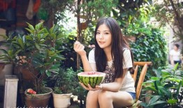 纯情吃瓜,揭秘娱乐圈甜蜜背后的酸辣故事