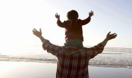 梦见父亲摘瓜吃,父亲摘瓜食的温馨回忆