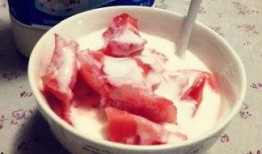 鸡瓜和酸奶一起吃有毒吗,安全食用指南