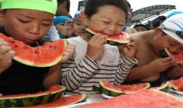 临淄吃瓜打架,一场闹剧引发的街头冲突